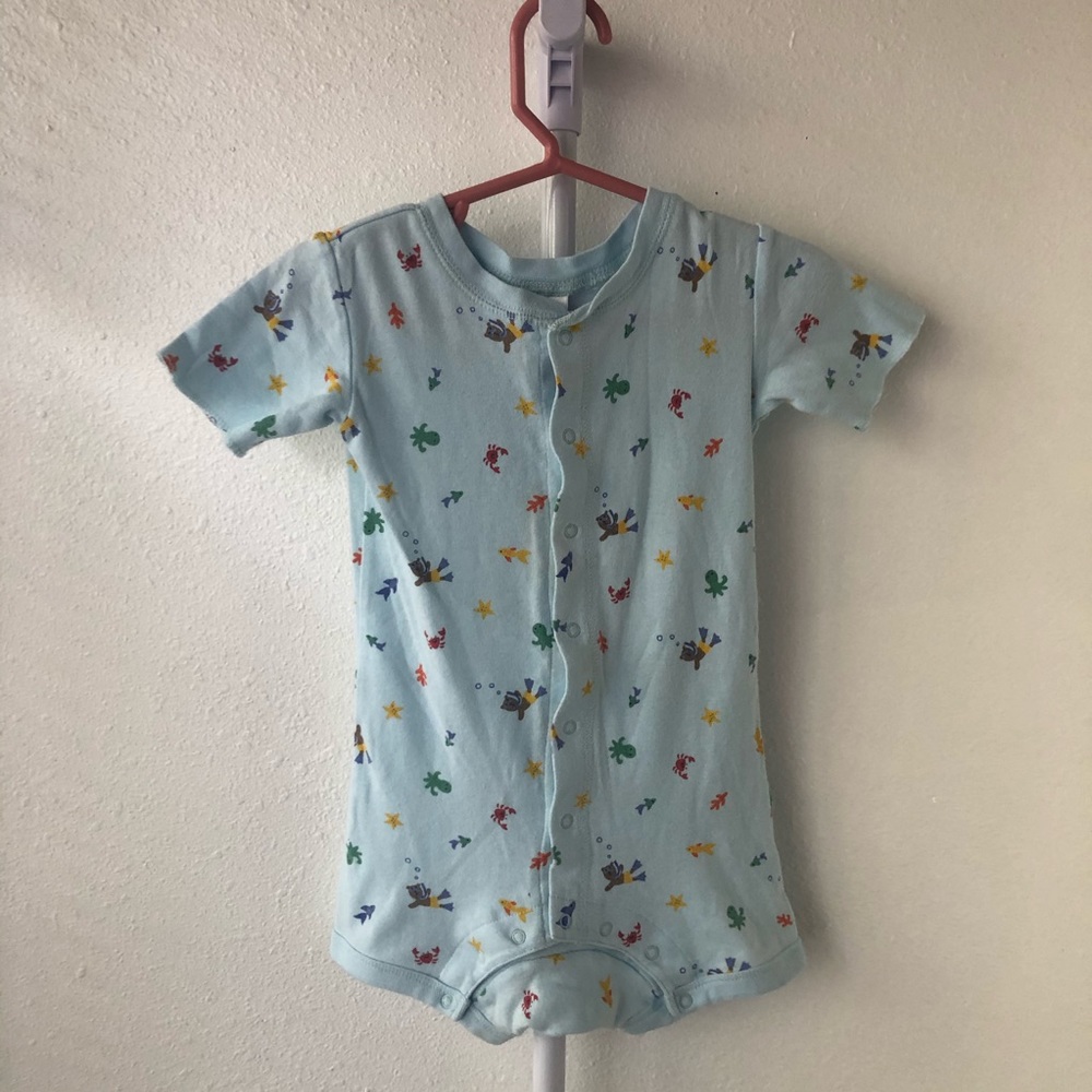 GAP Onesie 3xl